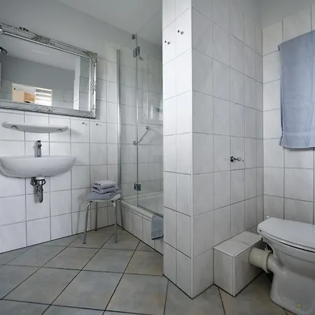 Haus Windhuug 2 *